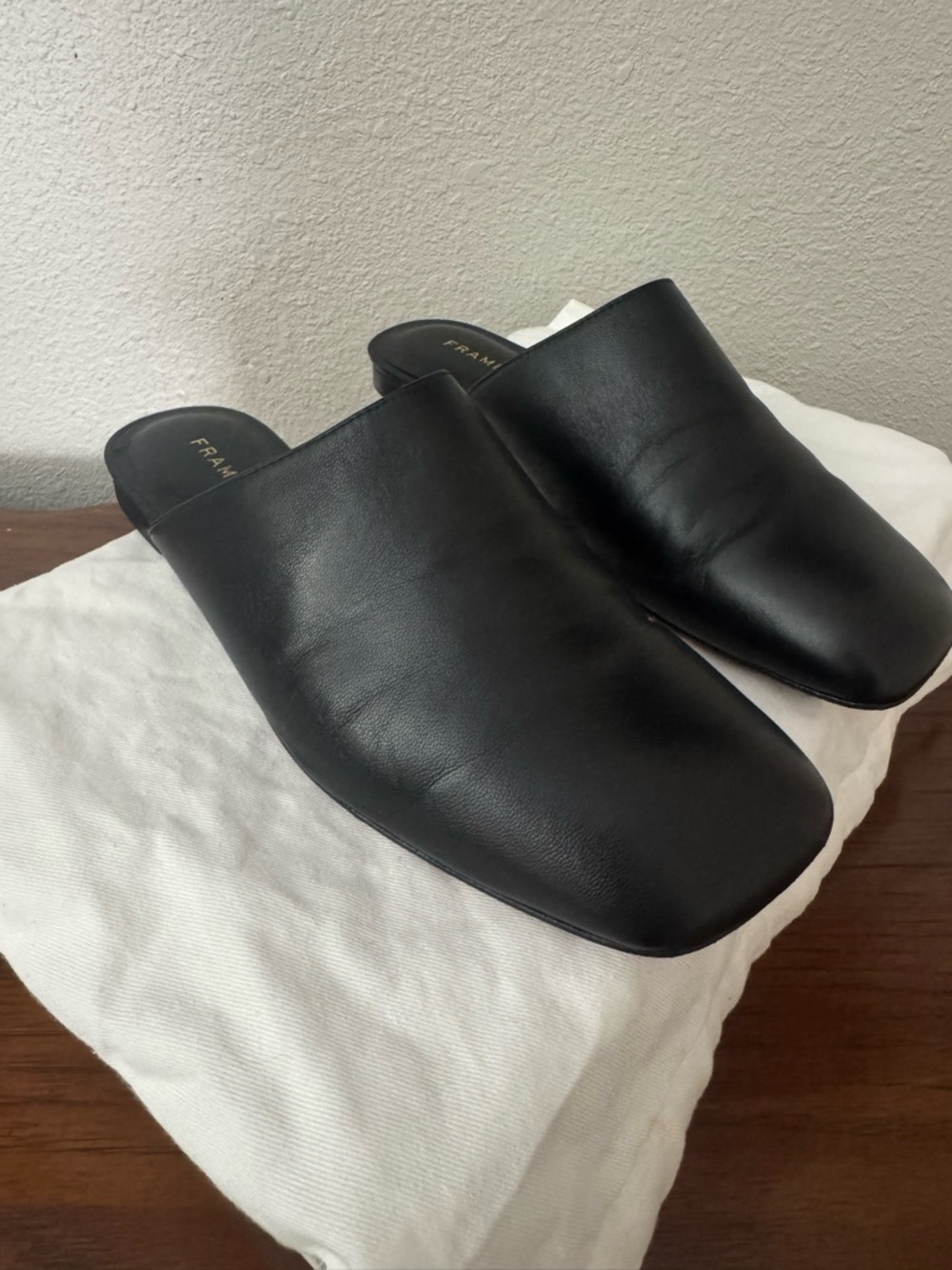 Frame Denim Black Leather Square-Toe Slide Mules